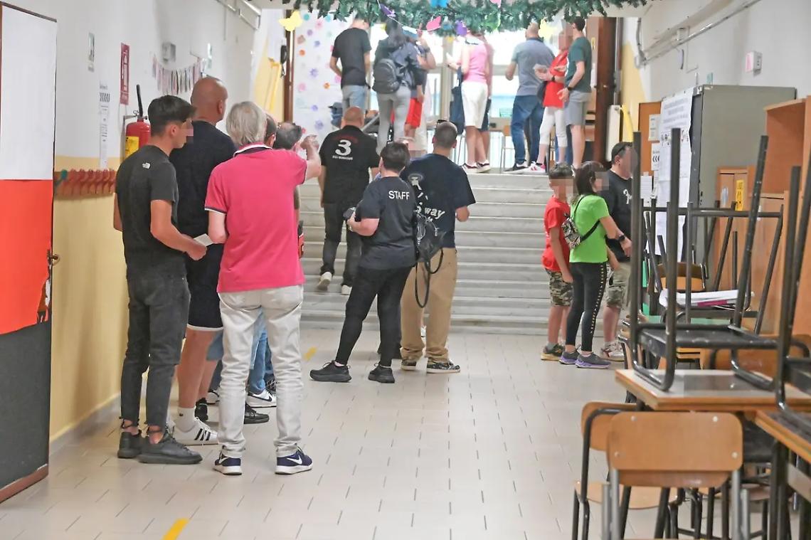 Affluenza al 20,6%: si vota anche oggi fino alle 23