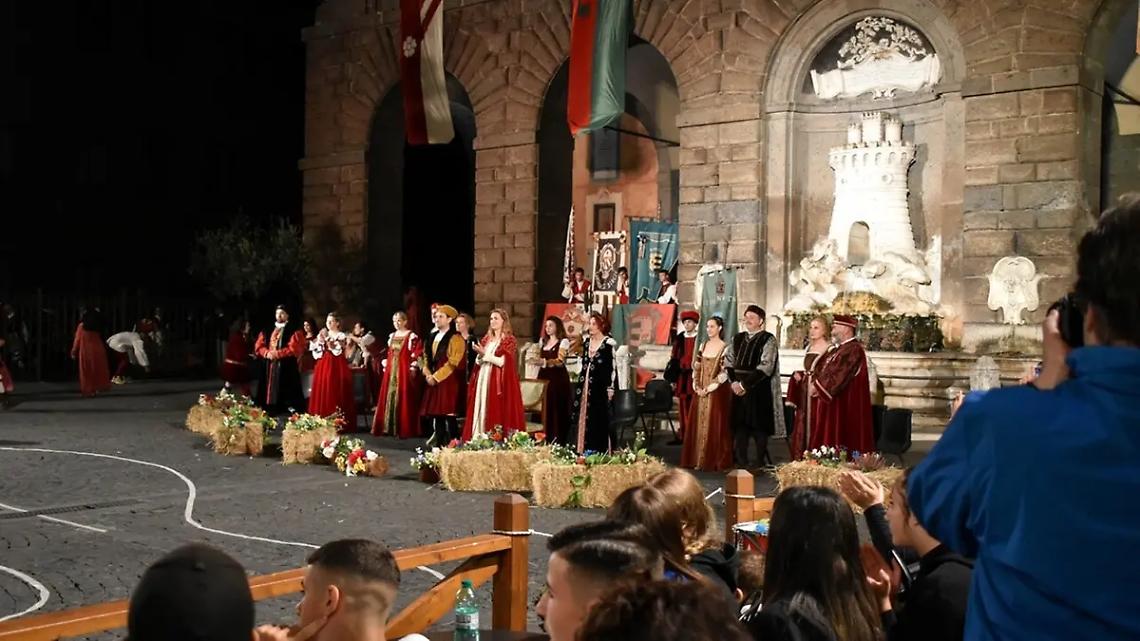 Palio dei Borgia, al via tre spettacoli storici in costume