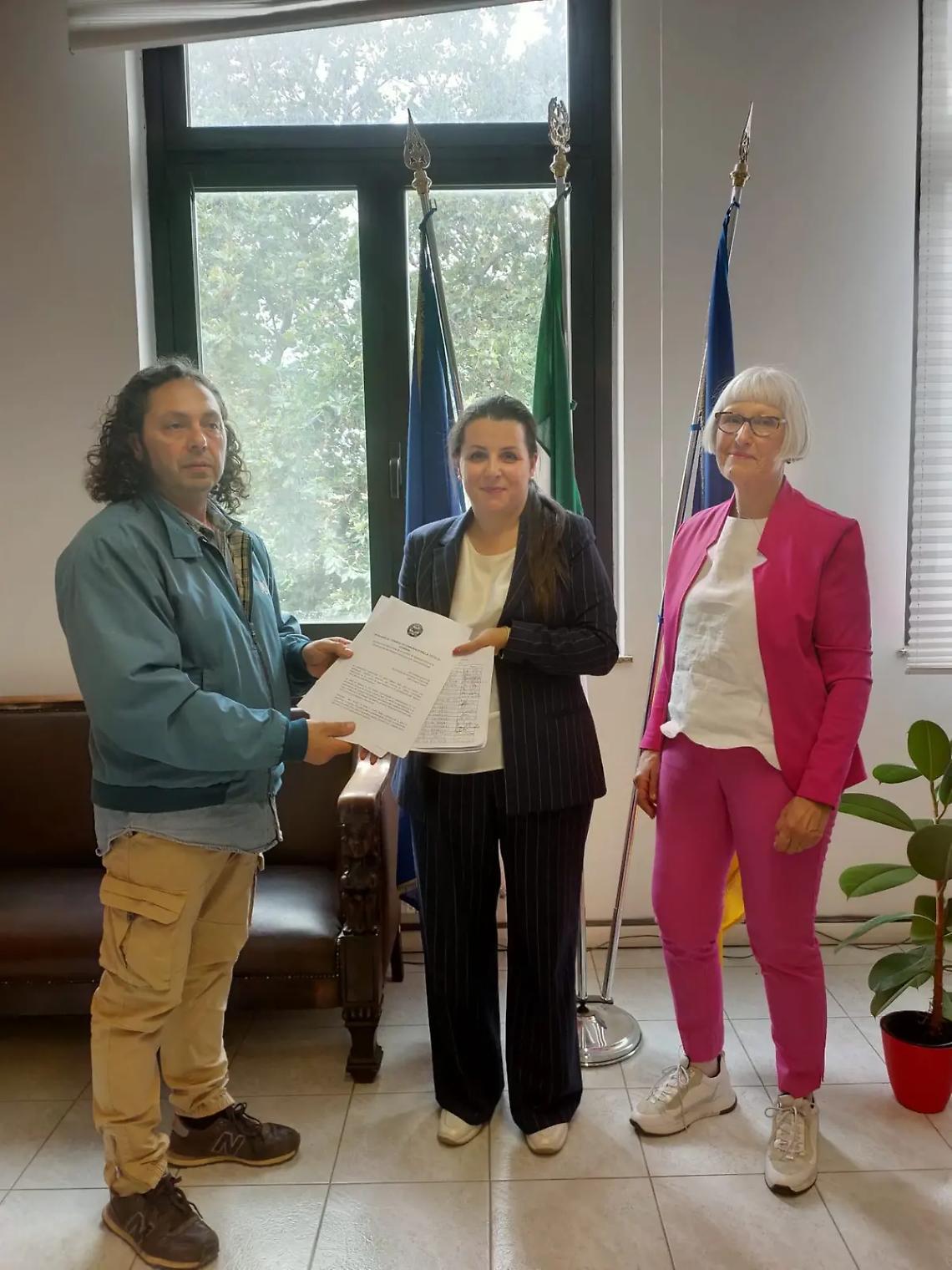 &laquo;Sala commiato per riti laici presso il cimitero&raquo;