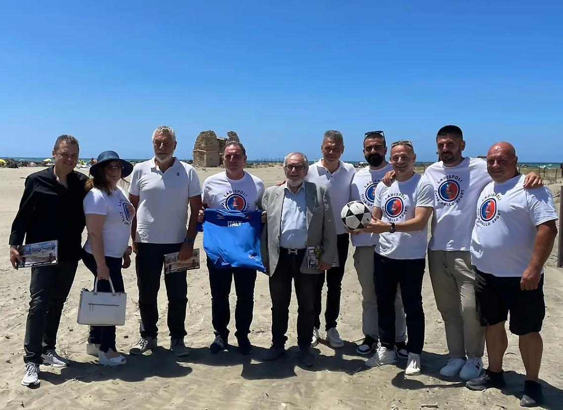 &laquo;Ci divertiremo insieme per quattro giorni&raquo;: Max Tonetto suona la carica