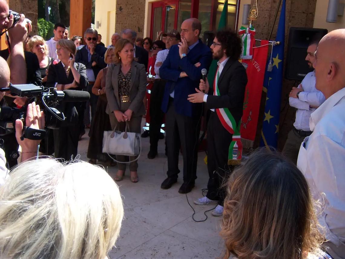 &laquo;Per quale motivo non riapre il centro turistico alla necropoli?&raquo;