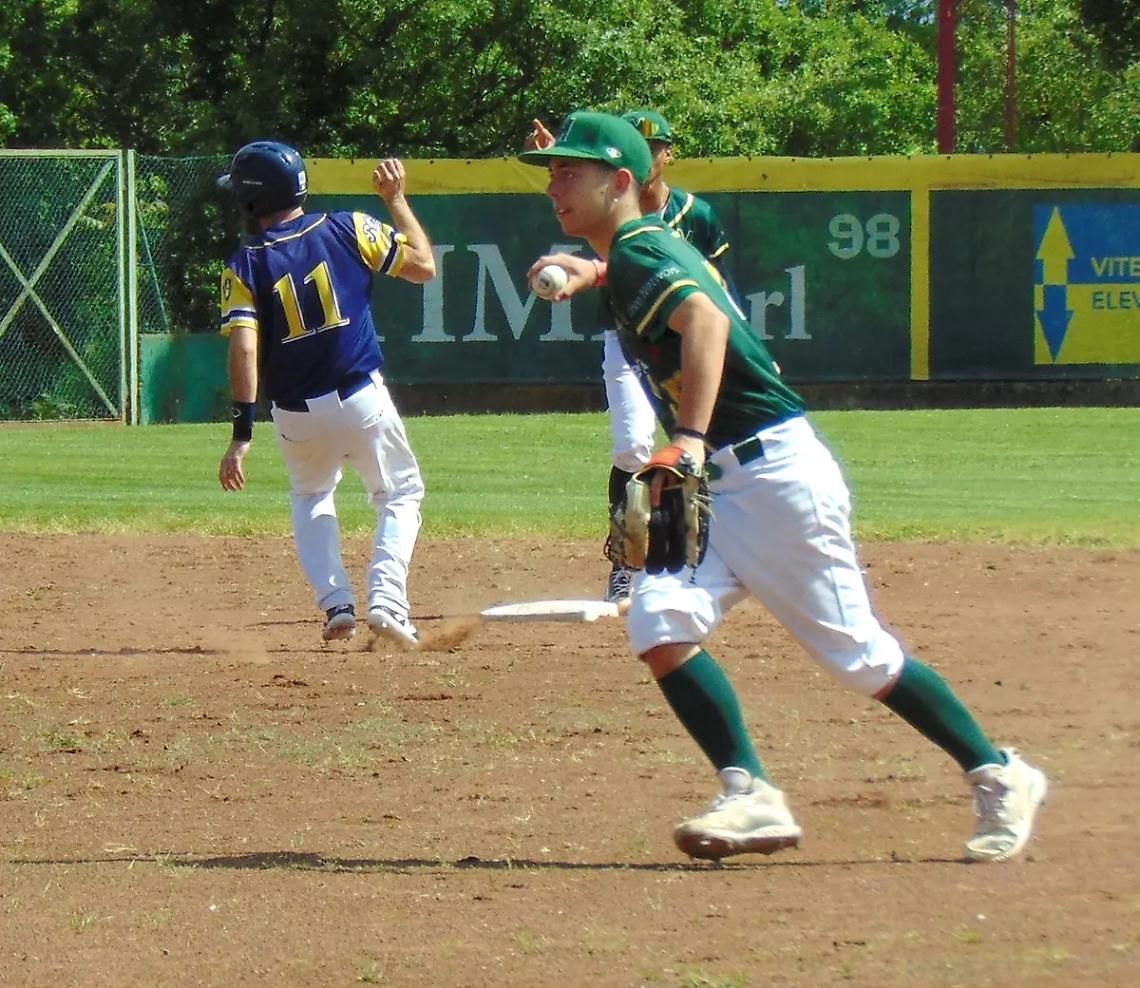 La WiPlanet Montefiascone sbanca il diamante di Perugia e resta in corsa per la vittoria finale del girone
