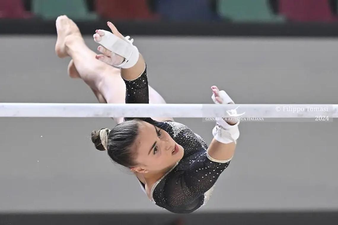 Nunzia Dercenno raggiunge Manila Esposito