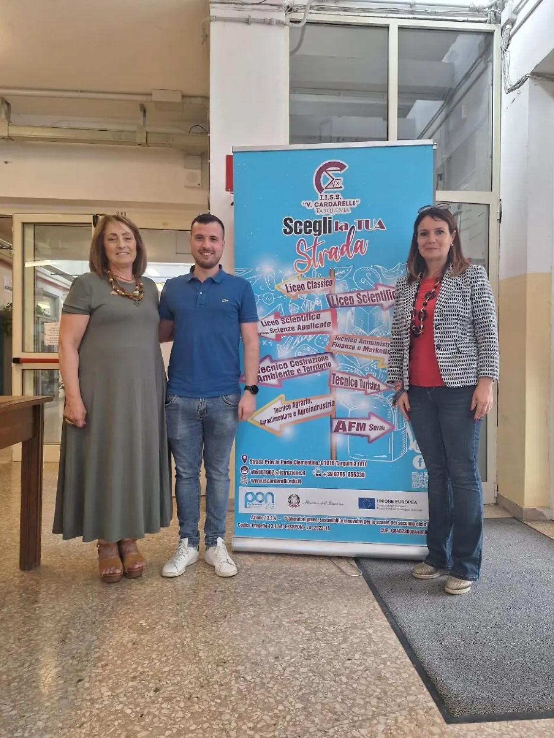 Tarquinia, il ritorno a scuola di Leonardo Sileoni: da alunno a imprenditore