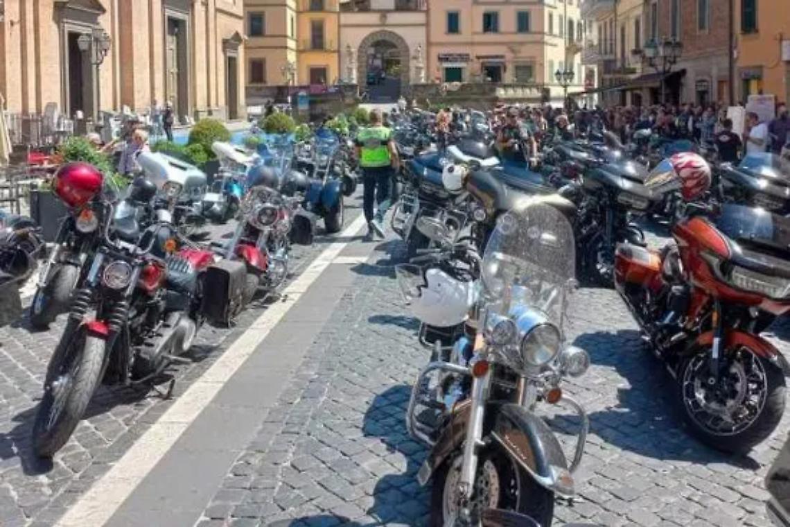 164 Harley Davidson per il motoraduno