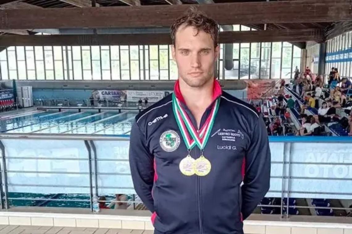 Il Centro Nuoto Ronciglione-Capranica si gode le gesta del suo portacolori Gianluca Lucidi agli Assoluti regionali di salvamento