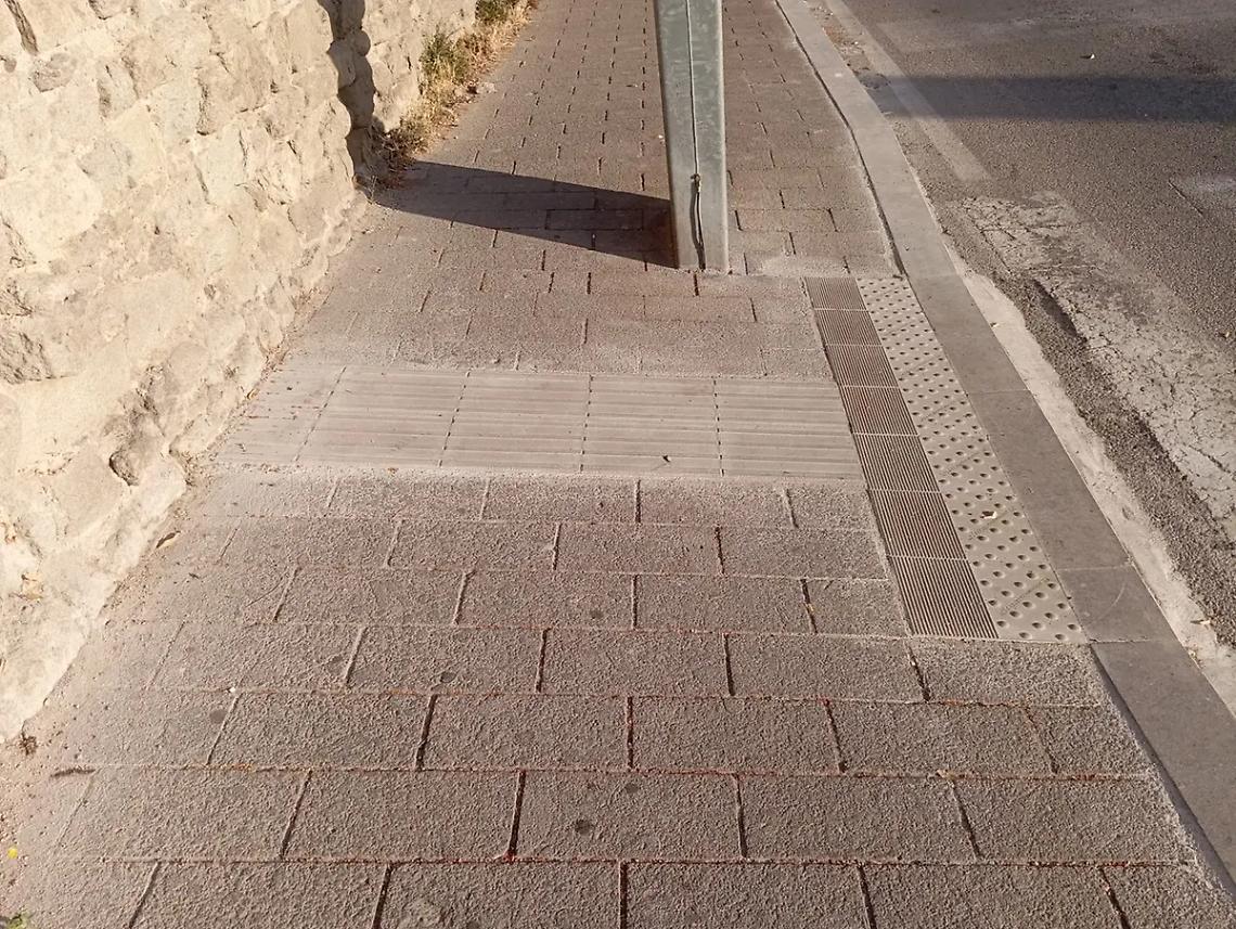 &laquo;Percorsi tattili finiscono contro le mura&raquo;