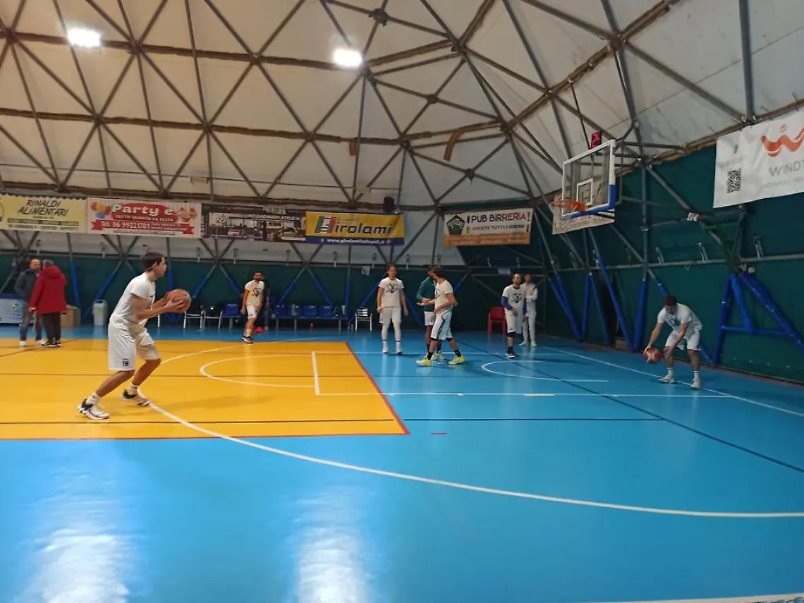 Caso Rim Sport, il sindaco replica alla societ&agrave;: &laquo;Nessuno mi ha chiamato per una soluzione&raquo;