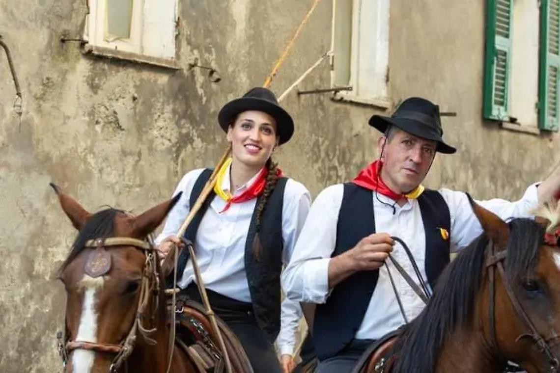 I Rioni di Tolfa pronti a sfidarsi con i butteri a cavallo