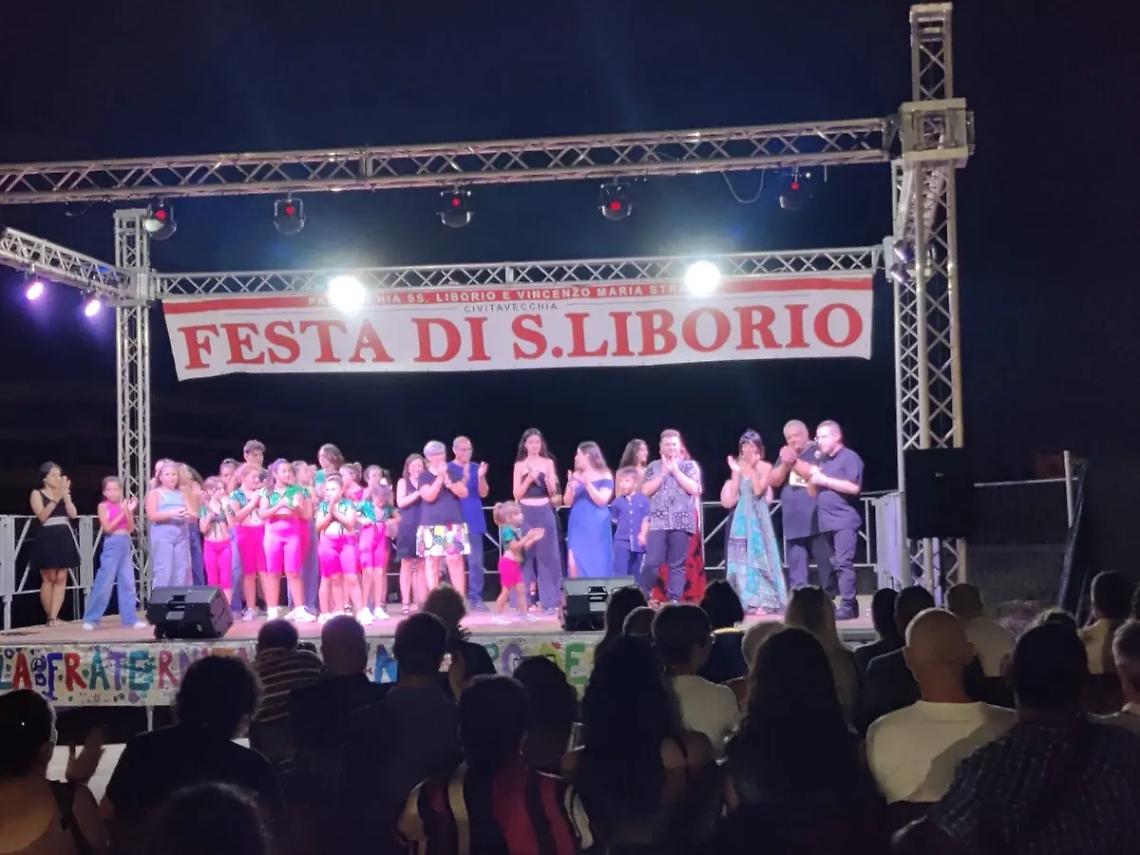 San Liborio, quartiere in festa: messe itineranti e spettacolo di musica e danza