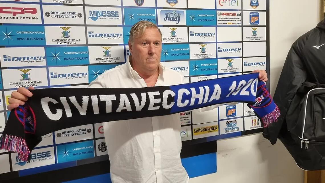 La Vecchia mette gli occhi su due giovani