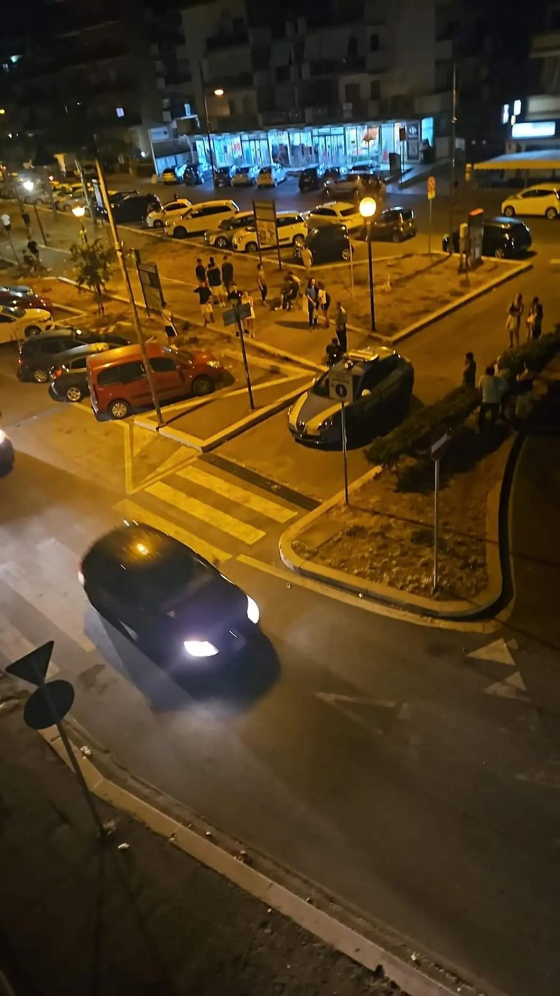 Tenta di molestare una bimba di 7 anni ai giardini: bloccato dalla polizia