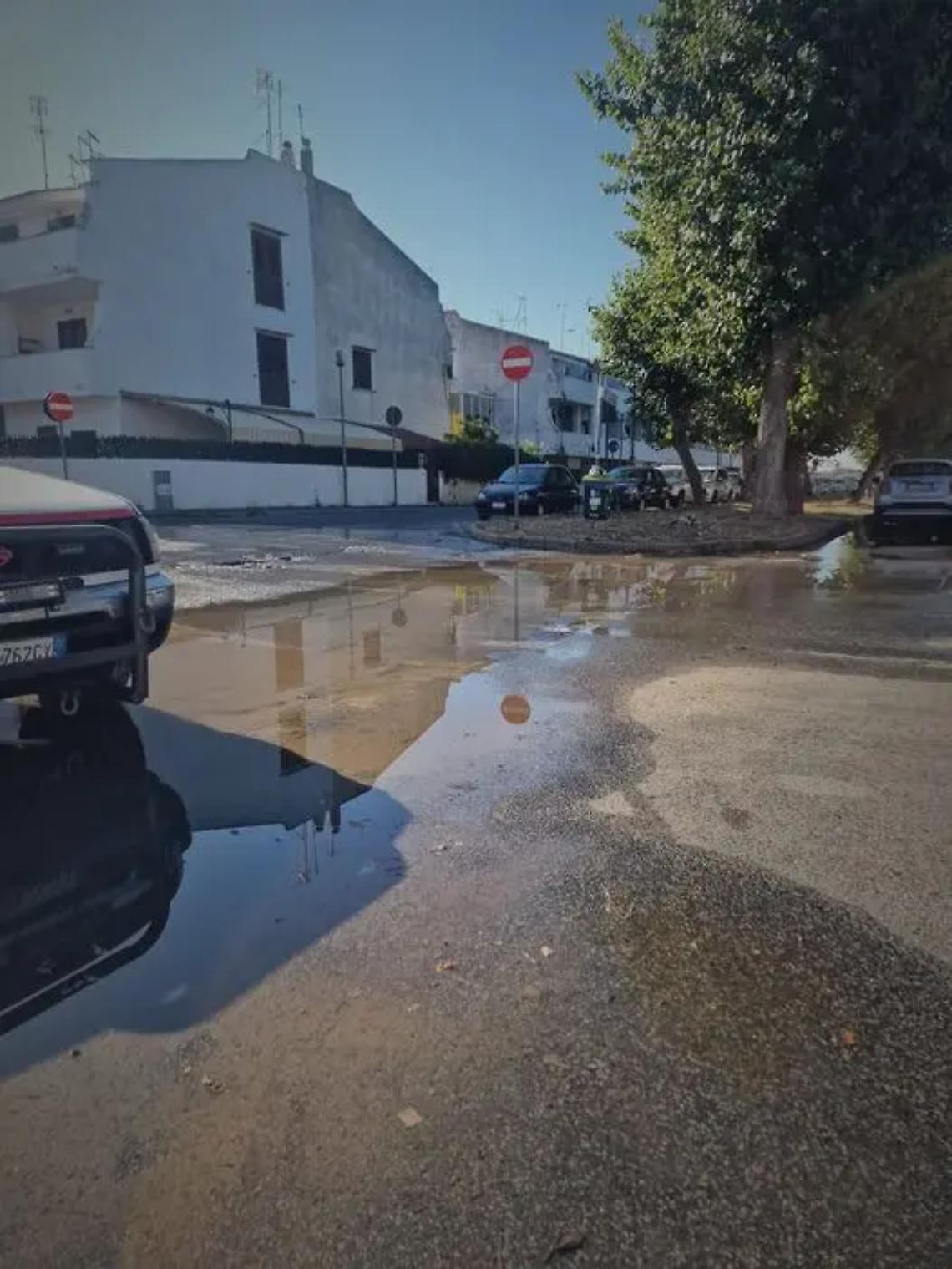 Nella frazione Sasso manca l&rsquo;acqua, a Cerenova invece perdite idriche