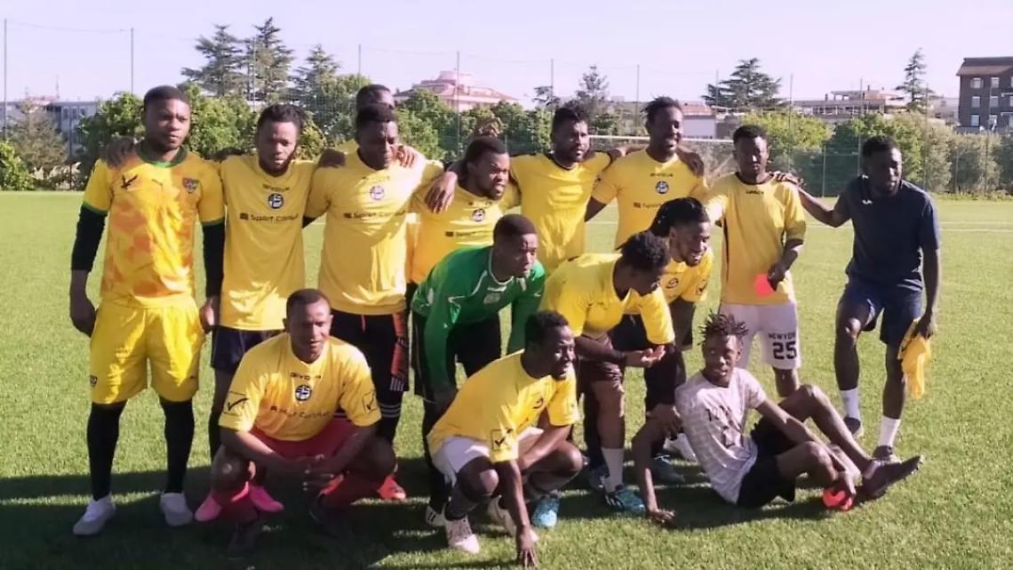 Viterbo: una partita di calcio contro lo sfruttamento dei braccianti