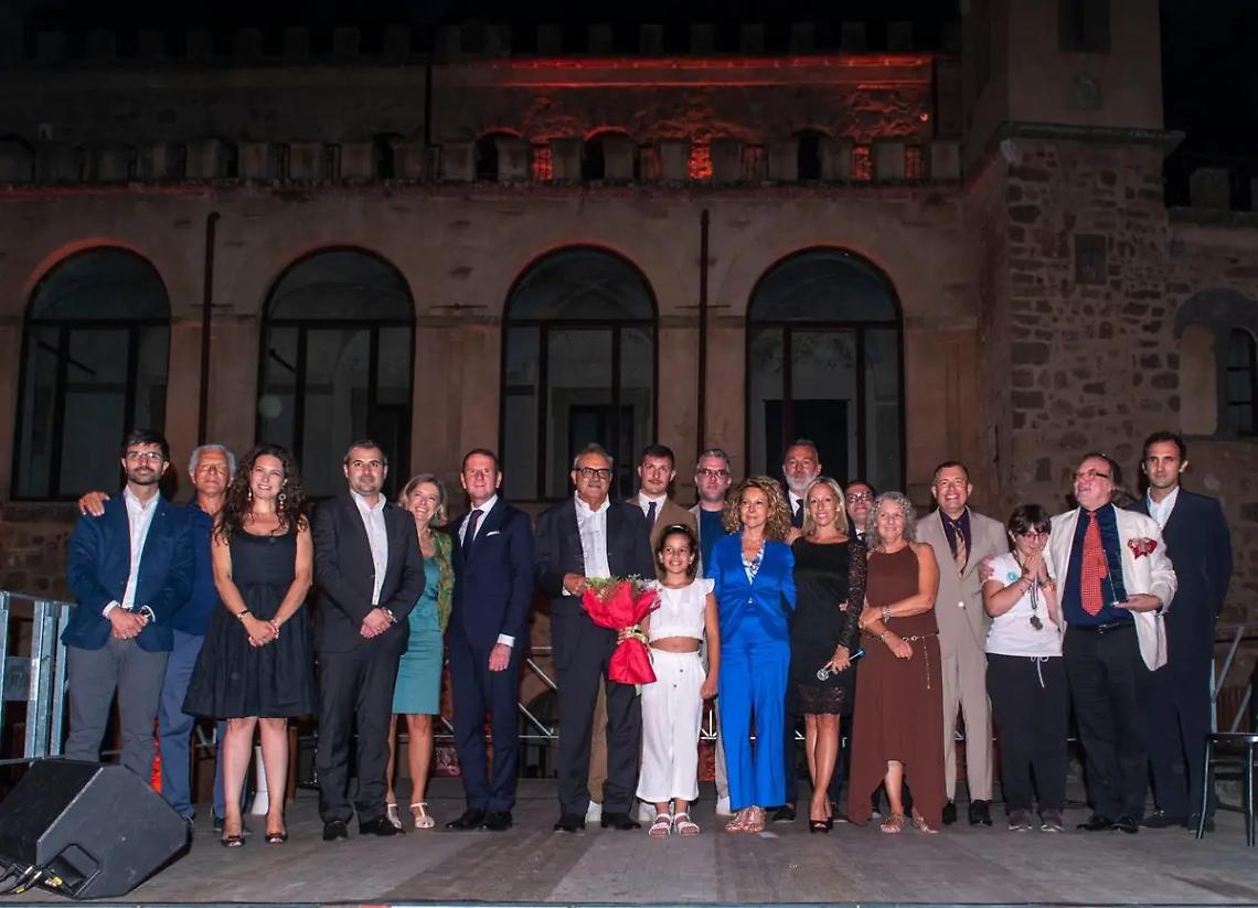 Premio Efebo, Sutri diventa internazionale