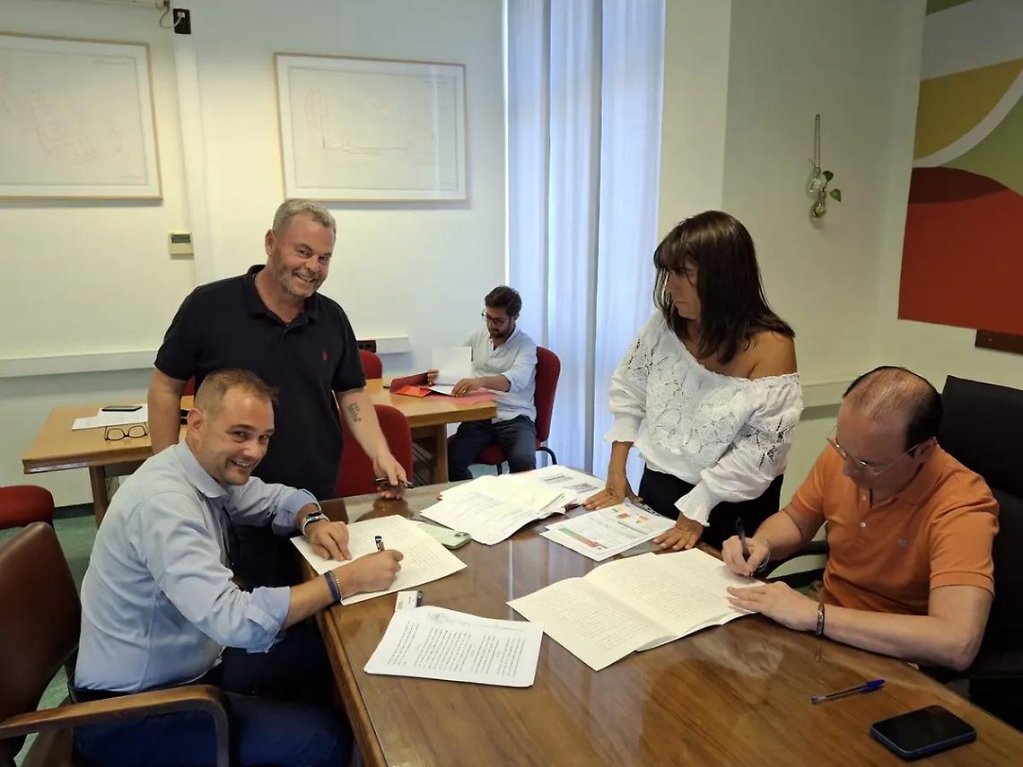 Svolta a I Terzi, campo di calcio e palestra diventano del comune