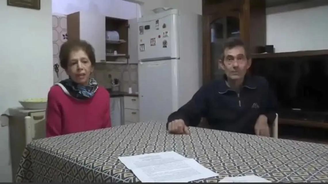 &laquo;Non riusciamo a vivere cos&igrave;. Disposti a pagare un affitto&raquo;