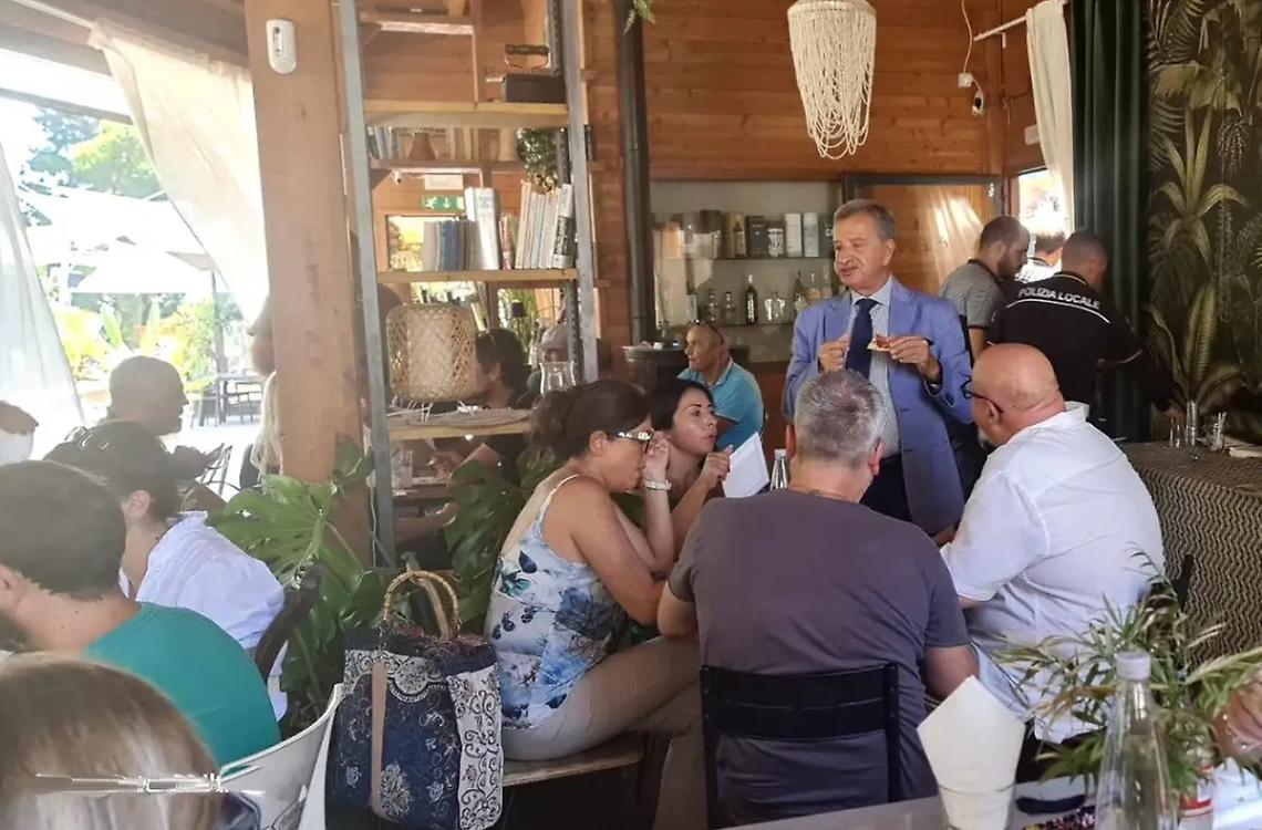 Conviviale con i dipendenti comunali