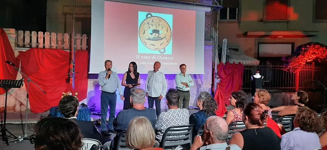 &laquo;Piazza Trieste, teatro sotto le stelle&raquo;