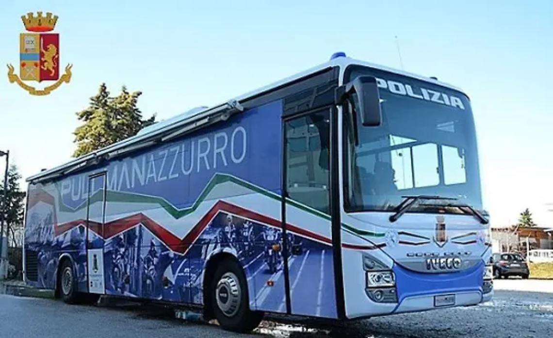 &ldquo;E&hellip;state con noi&rdquo;, il tour itinerante della polizia fa tappa a Tarquinia