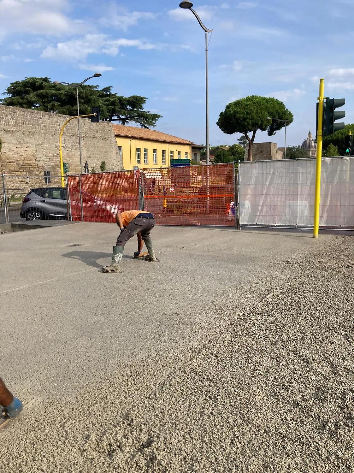 Viterbo: lavori in piazza Crispi verso la conclusione