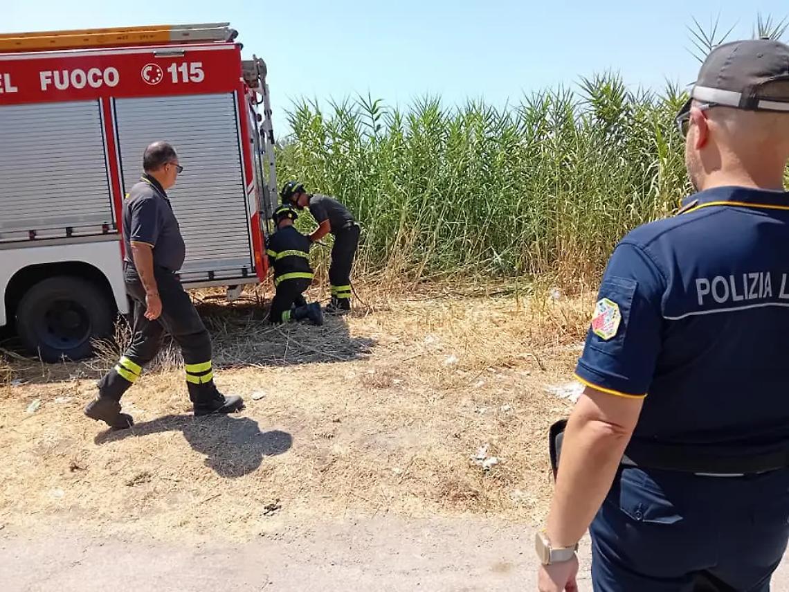 Incendio al campeggio Europing di Tarquinia: bungalow in fiamme