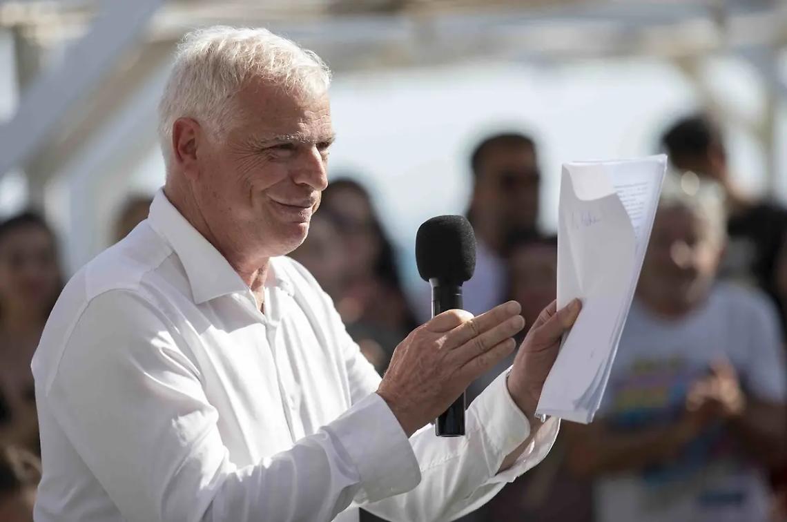 Amato e discusso, va in pensione il dirigente della Melone Agresti