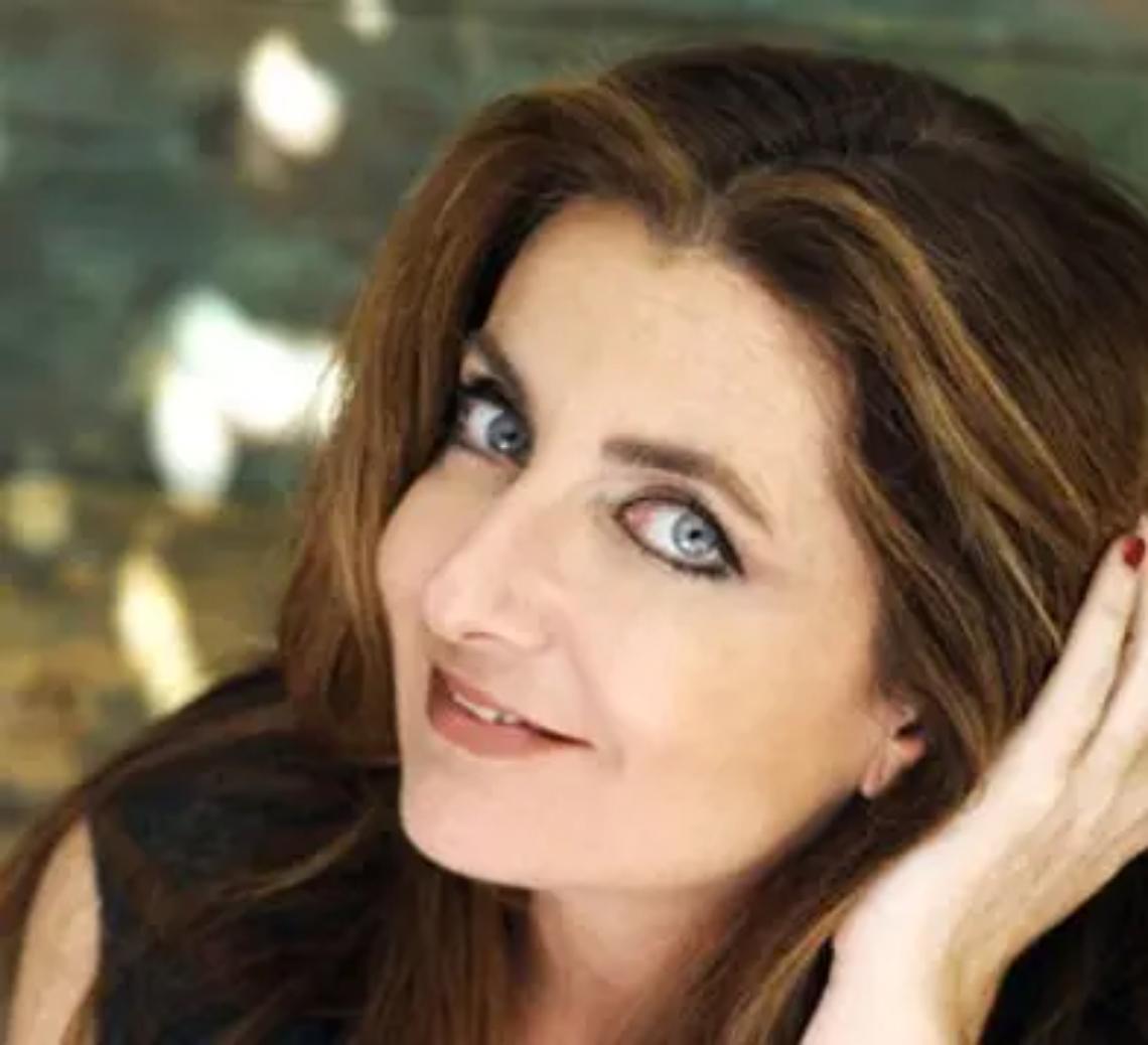 Femminile, plurale: sale l&rsquo;attesa per il nome della vincitrice