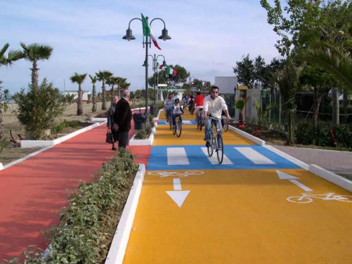Avanti con la pista ciclopedonale