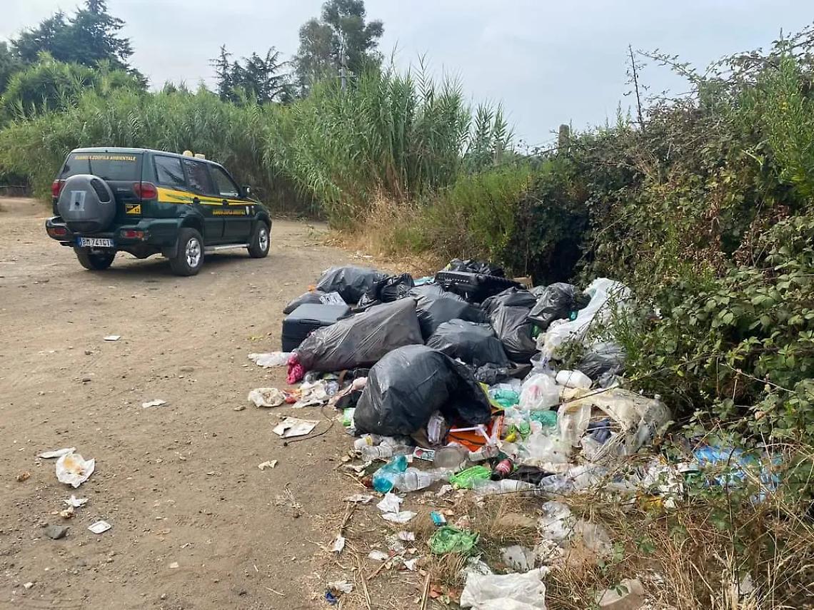 Salgono a quattro gli incivili