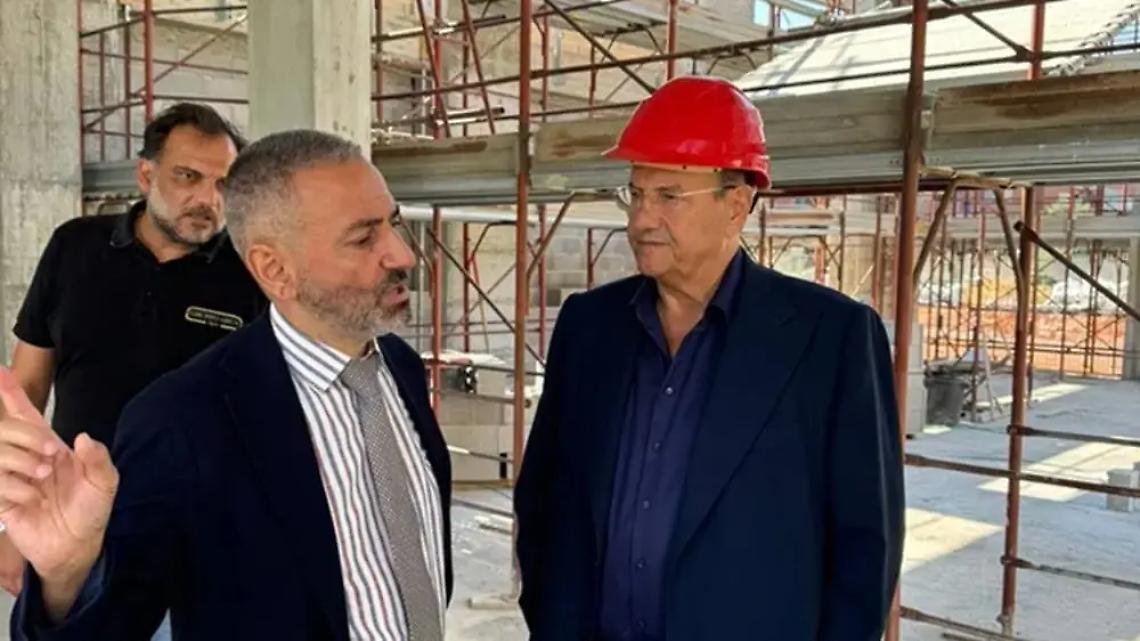 Proseguono i lavori al Palafersini