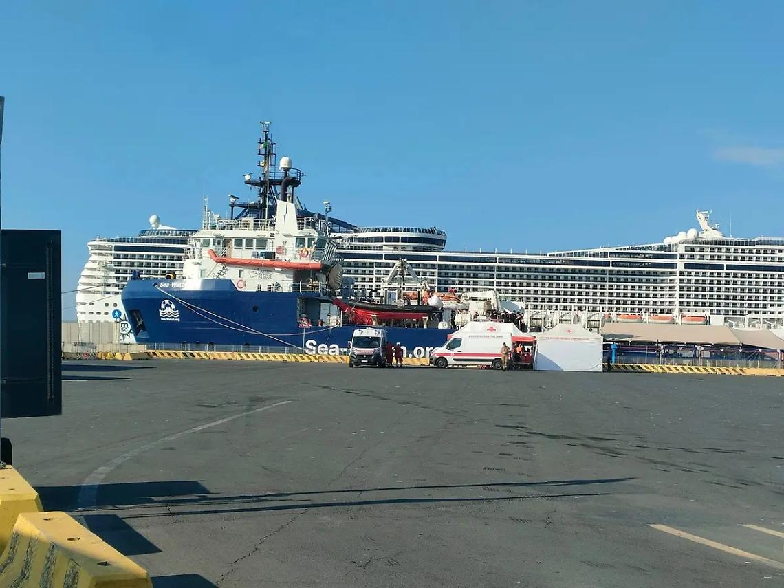 Scatta il fermo amministrativo per la Sea-Watch 5: stop di 20 giorni