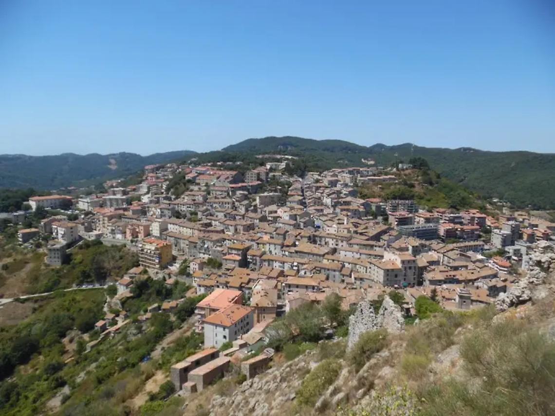 &laquo;Luoghi meravigliosi mai visti prima&raquo;: lettera d&rsquo;amore per Tolfa