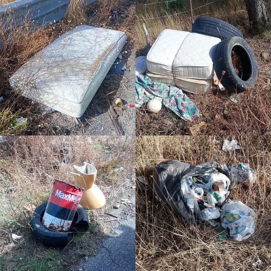 Via Tirso, quattro viaggi e due mezzi per rimuovere i rifiuti abbandonati