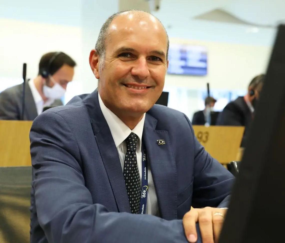 &laquo;La sindaca prende tempo e chiede la presenza di tecnici&raquo;