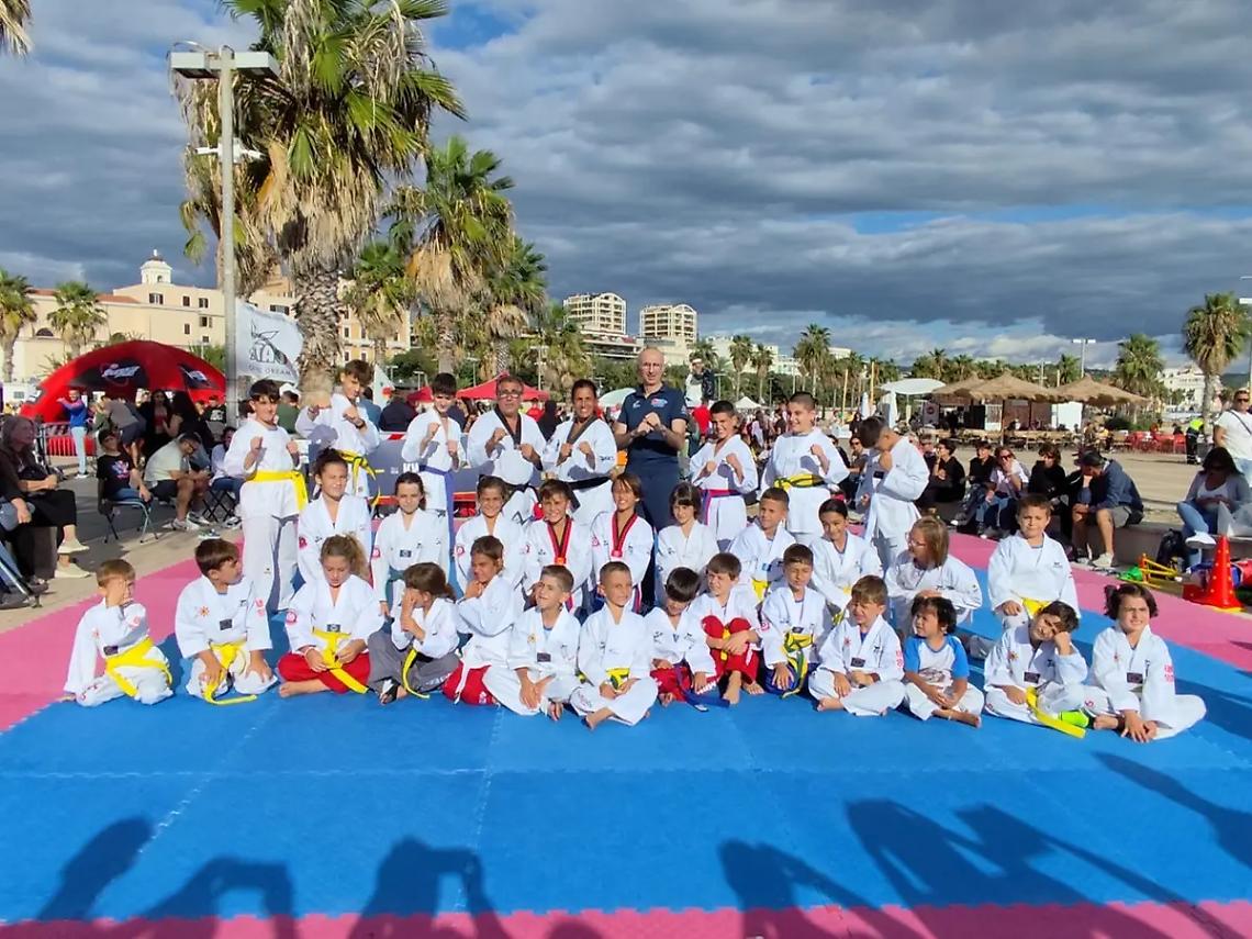 Oltre 100 bambini e ragazzi scoprono il taekwondo con l'Asd Taekwondo Civitavecchia