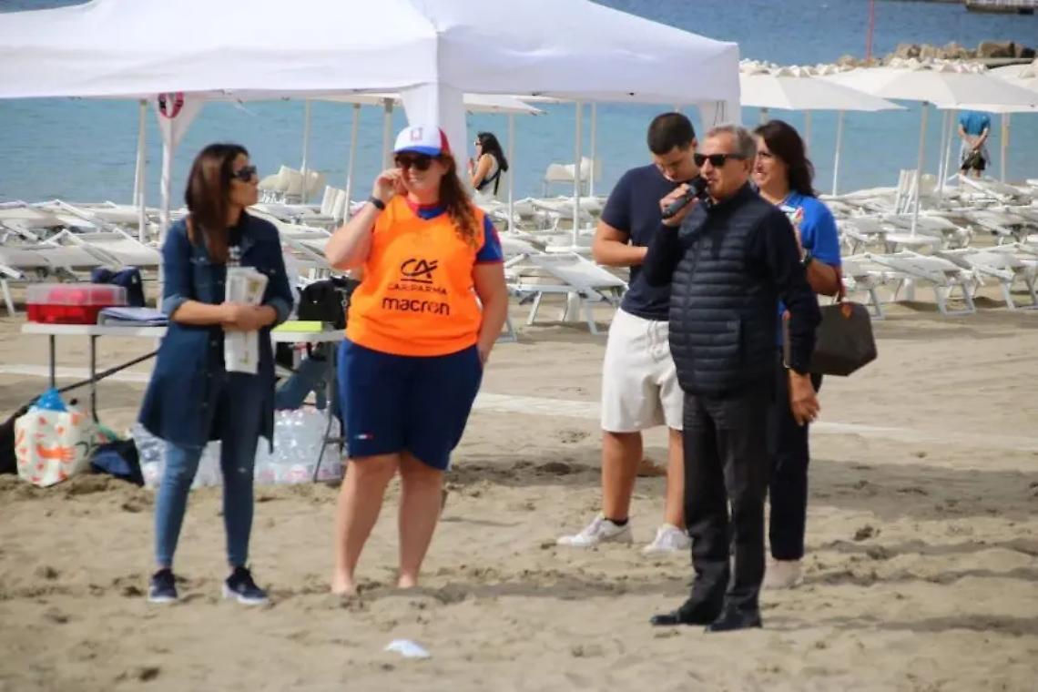 Successo per il primo torneo del beach rugby