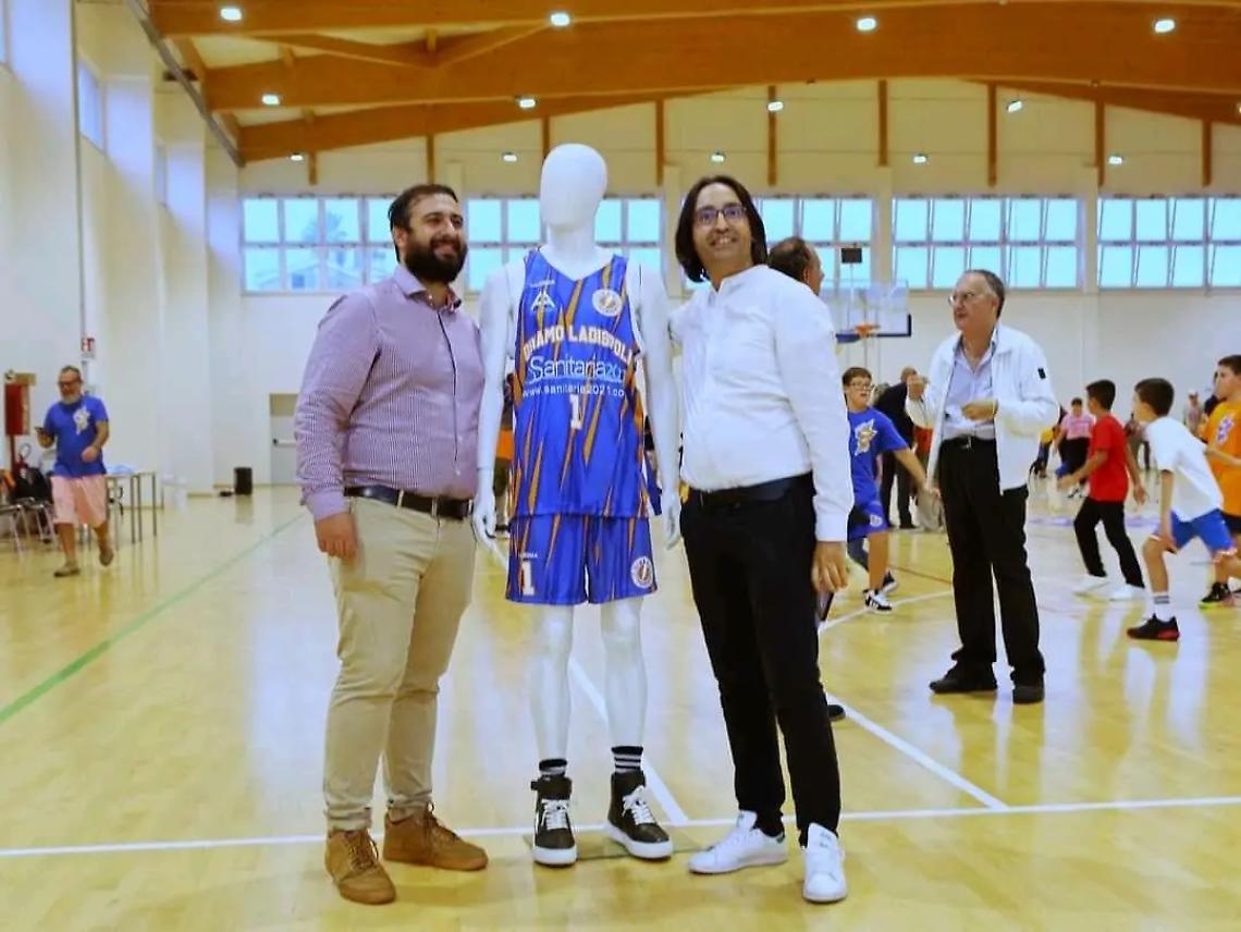 Dinamo Ladispoli, presentata la nuova maglia