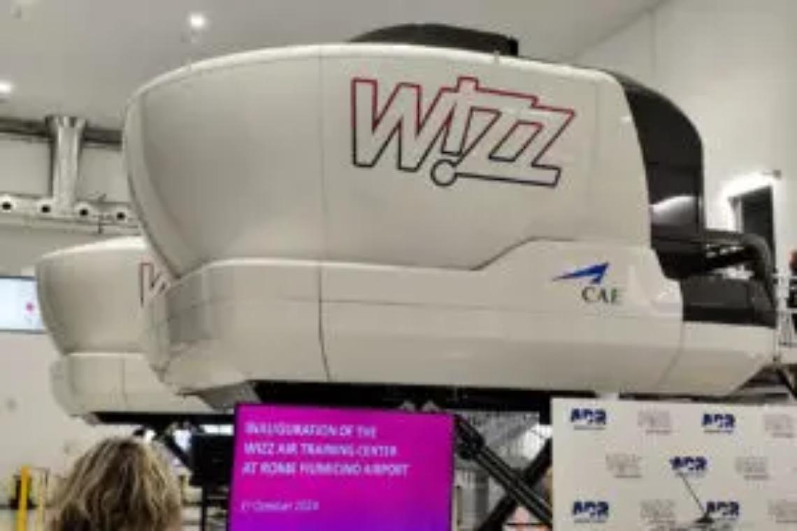 Addestramento piloti: l&rsquo;aeroporto &ldquo;Da Vinci&rdquo; ospita i simulatori di volo Wizz Air