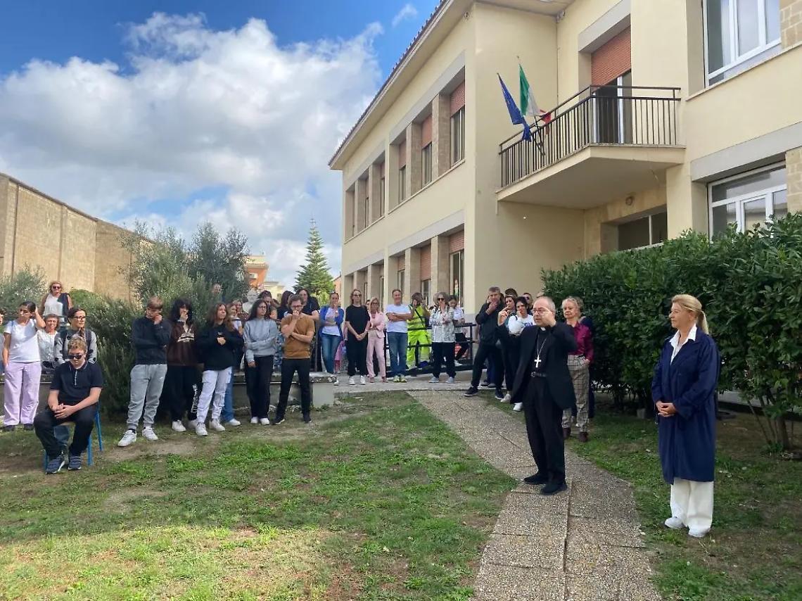 Tarquinia, il vescovo Gianrico Ruzza all'apertura dell'anno scolastico dell'Istituto San Benedetto