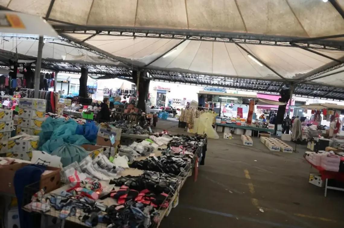 Piazza Regina Margherita, scoppia il caso &ldquo;alberi da abbattere&rdquo;