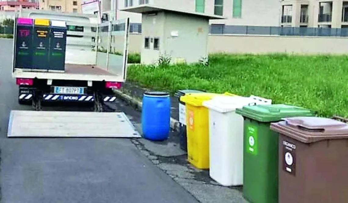 Isole mobili per incentivare la raccolta differenziata