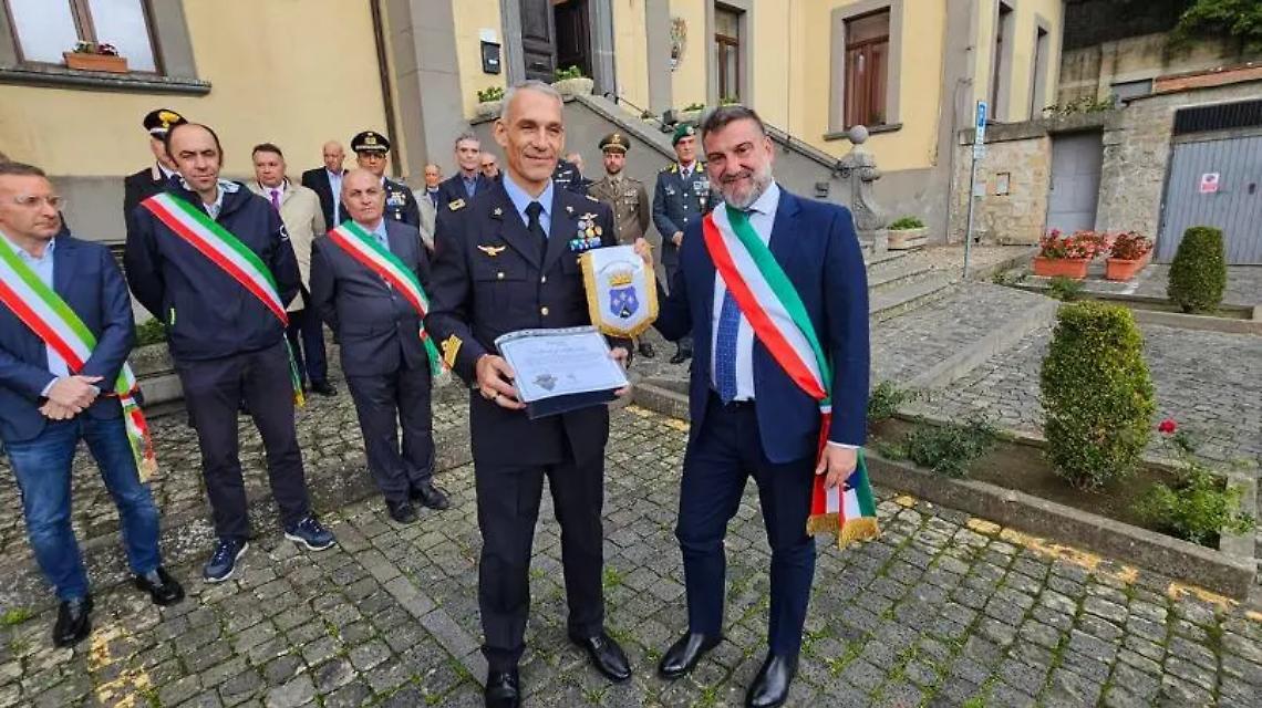 Il gagliardetto torna a casa