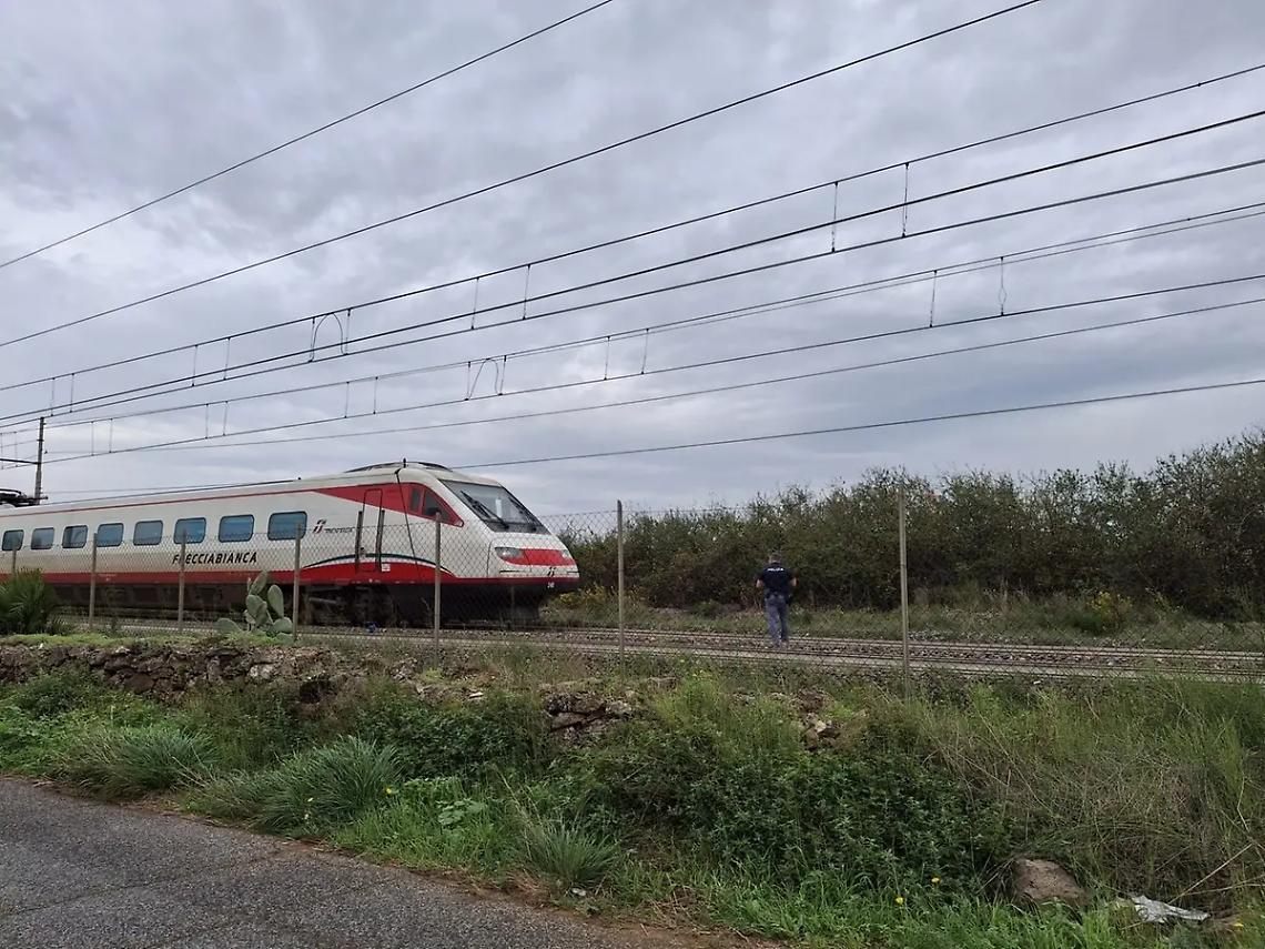 Uomo investito: altra tragedia sui binari