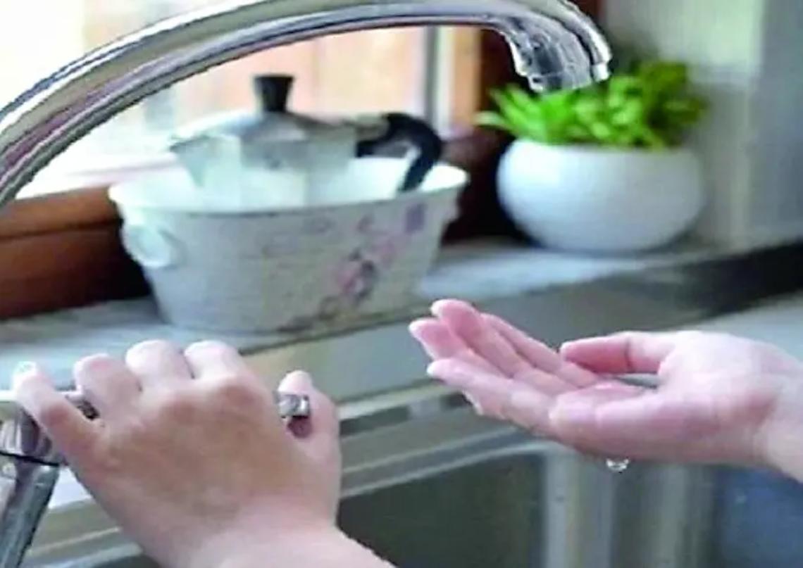 Tarquinia, senza acqua per farsi una doccia o per fare la lavatrice: il dramma delle famiglie alle case popolari