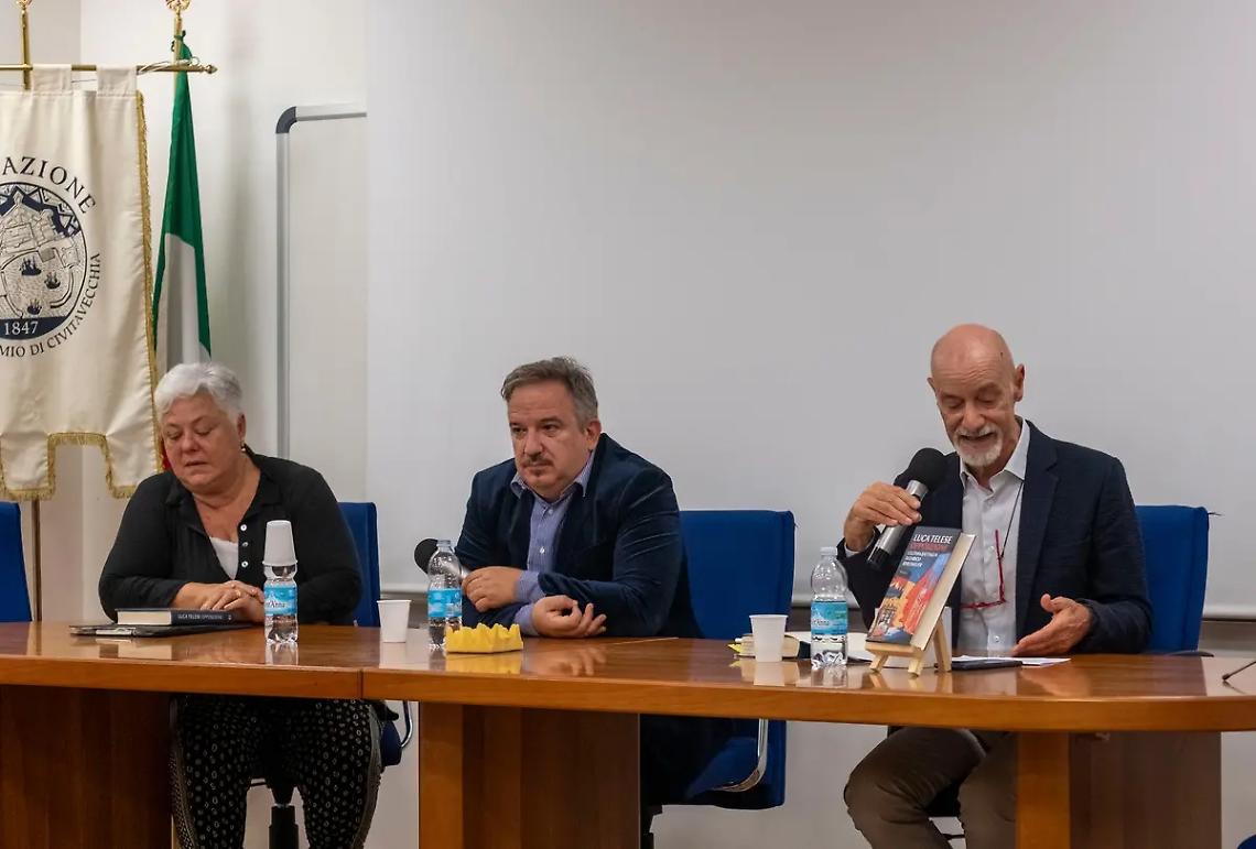 Opposizione, l&rsquo;ultima battaglia di Enrico Berlinguer: il libro di Luca Telese fa centro