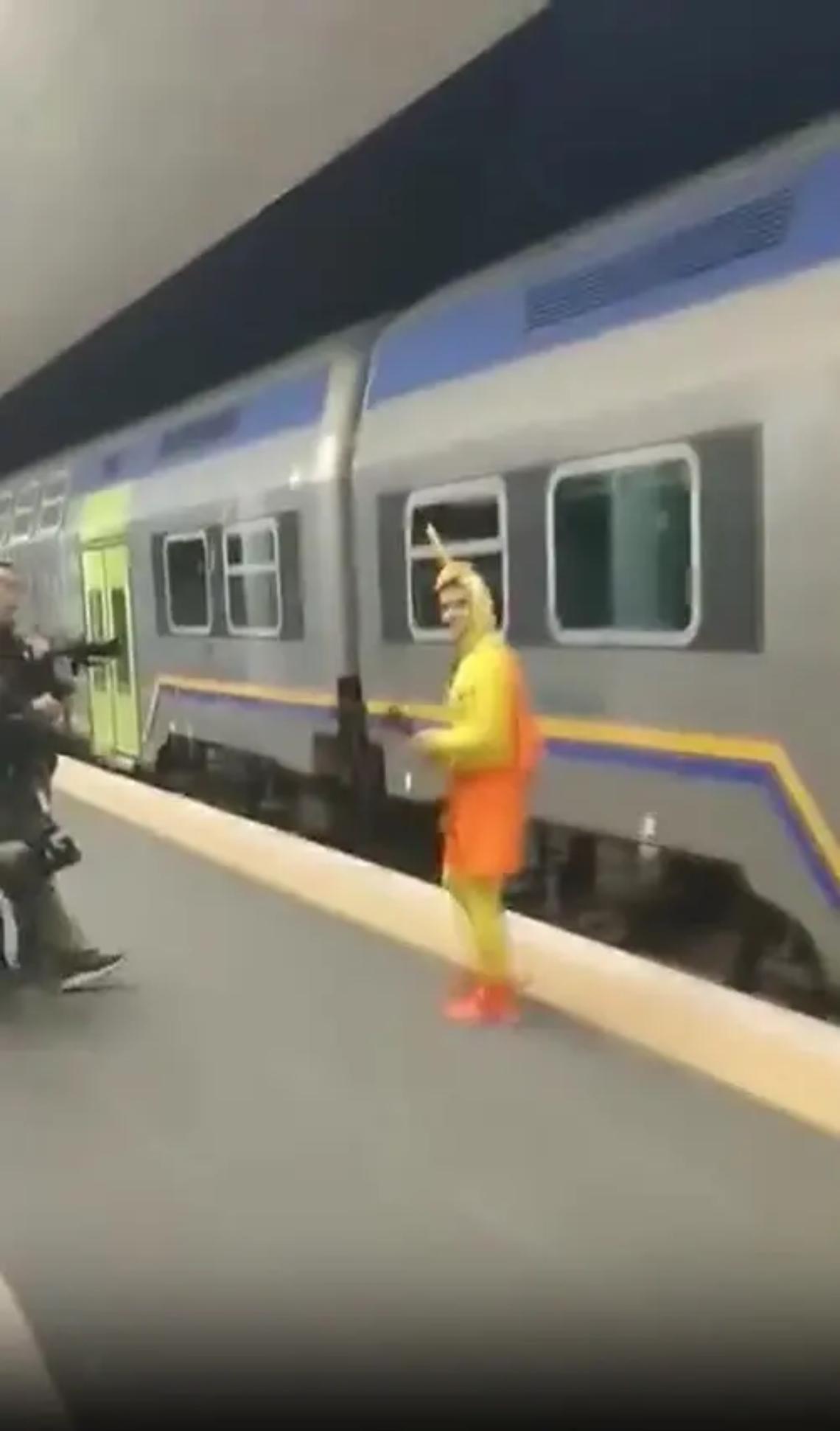 Treno acceso di notte, l&rsquo;incubo continua