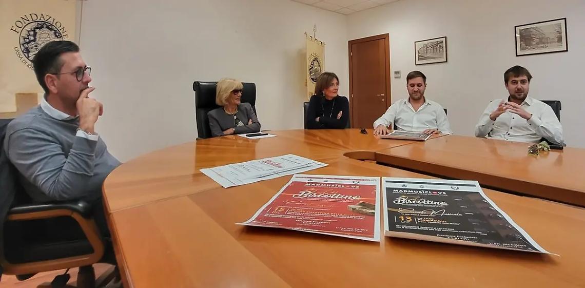 La festa del biscottino si fa in quattro