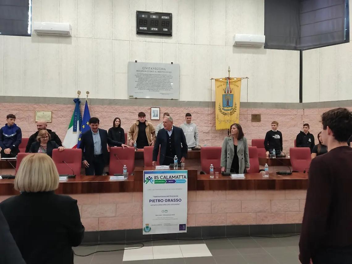 Lotta alla mafia e legalit&agrave;, il messaggio di Pietro Grasso ai ragazzi del Calamatta