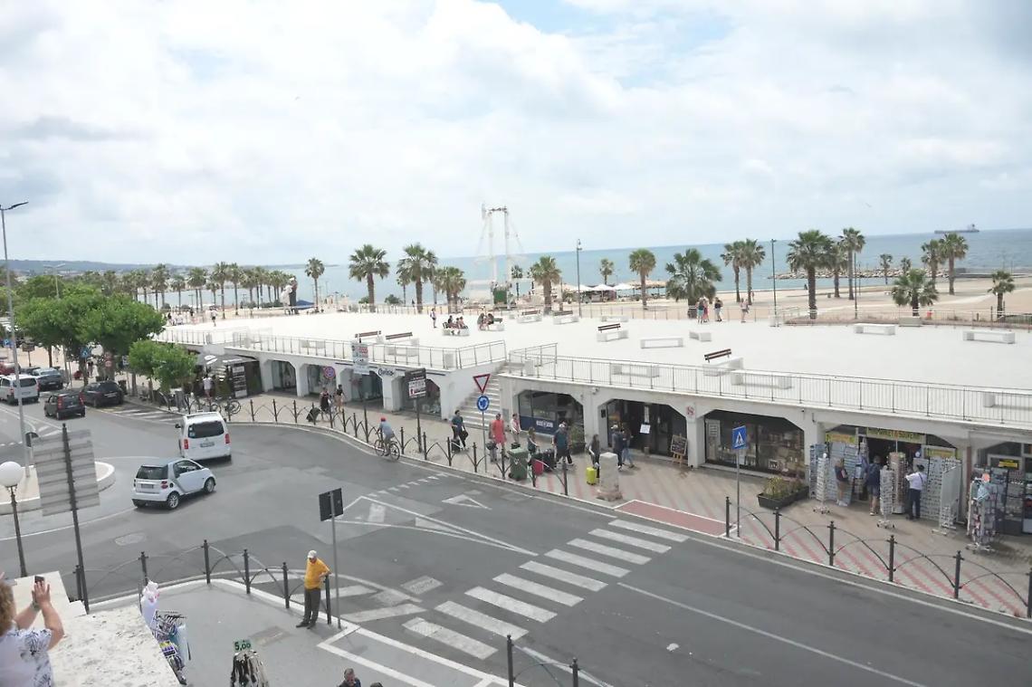 Terrazza Guglielmi: ripristinato il vecchio nome